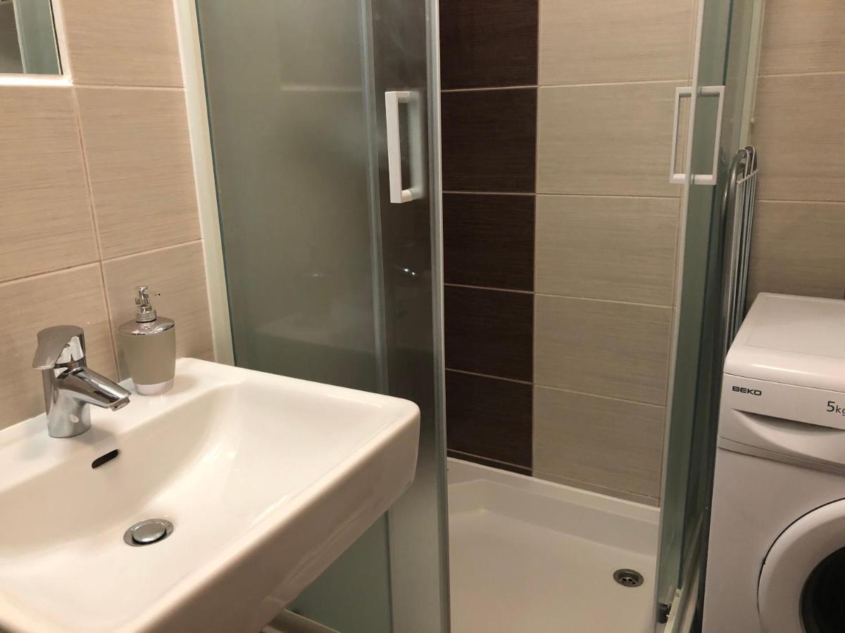 Luxury Central Studio Under The Castle Apartment Ljubljana Luaran gambar